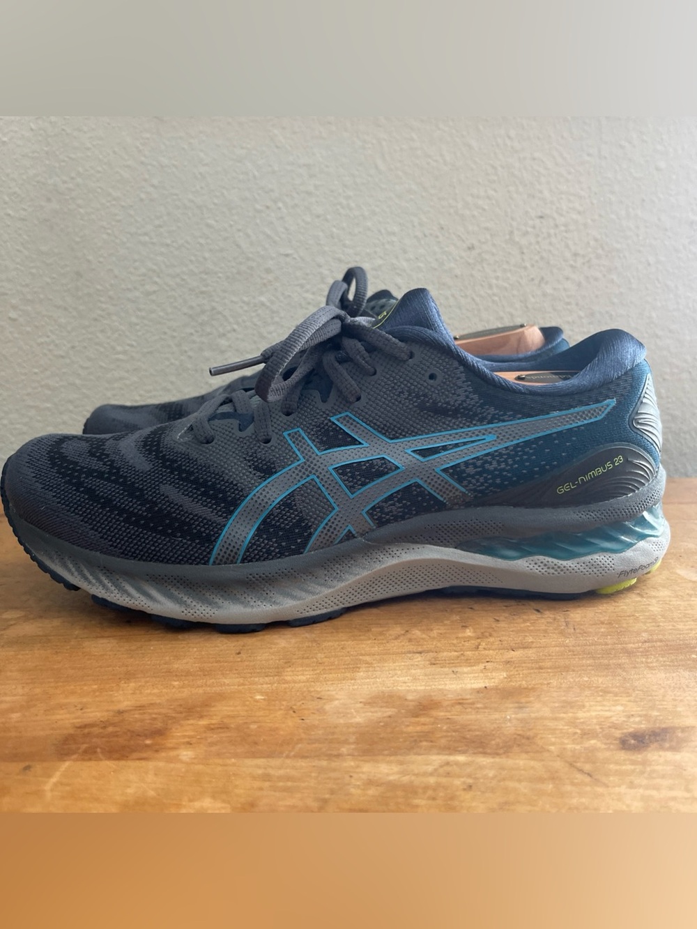 Asics Gel-Nimbus 23 Running Shoes Grey Blue Mens Size 8.5 1011B005 Sneakers - Picture 2 of 13